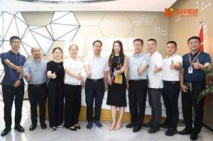 黔南州人力资源和社会保障局、广州市人力资源和社会保障局领导莅临爱游戏网页版注册（中国区）官方网站
集团考察指导